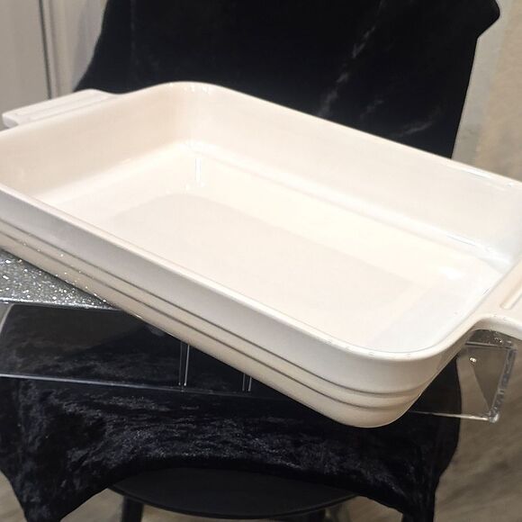 Le Creuset Heritage 32cm Rectangular Baking Dish- Merinque - Picture 7 of 8